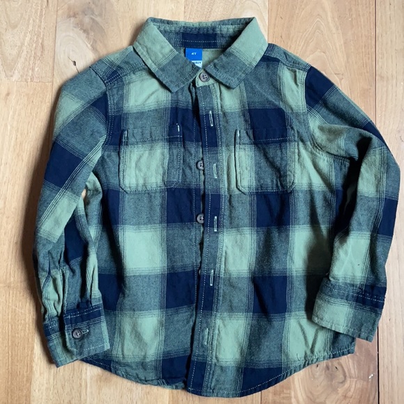 Old Navy 4t button down flannel bundle - Picture 2 of 6